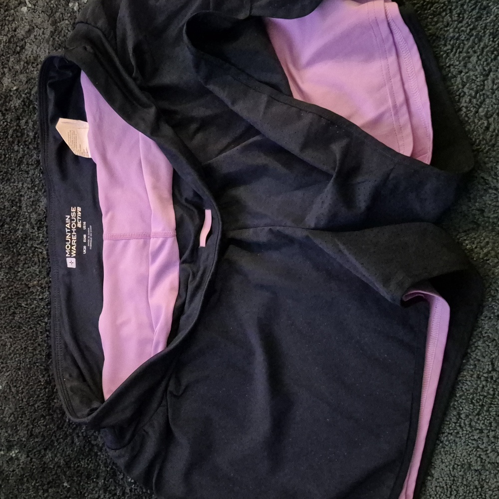 MOUNTAIN WAREHOUSE Athletic Women's Shorts in Black with Pink Trim Size 16